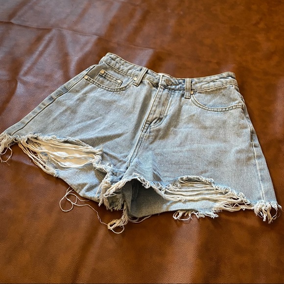 Missguided | Blue Light Wash | Extreme Ripped Hem | High Waist Denim Shorts 0 - Picture 3 of 11